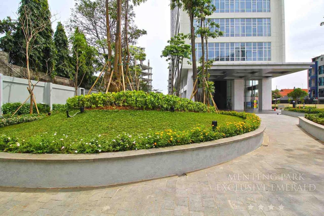 Menteng Park Exclusive Emerald Jakarta Exterior foto