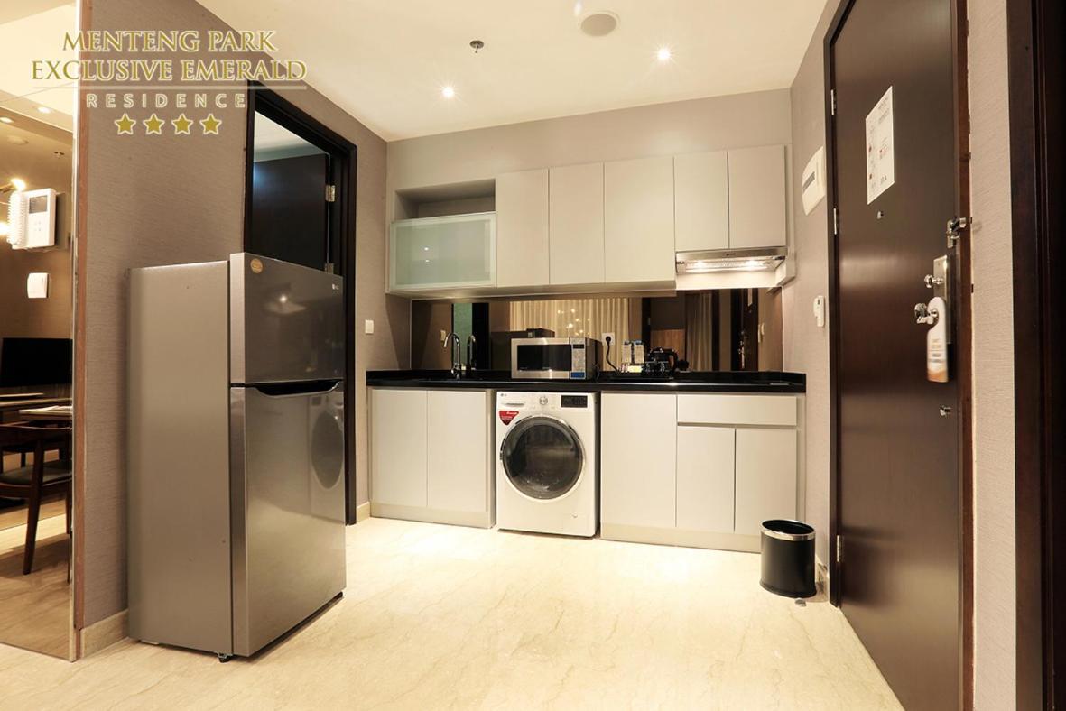 Menteng Park Exclusive Emerald Jakarta Exterior foto