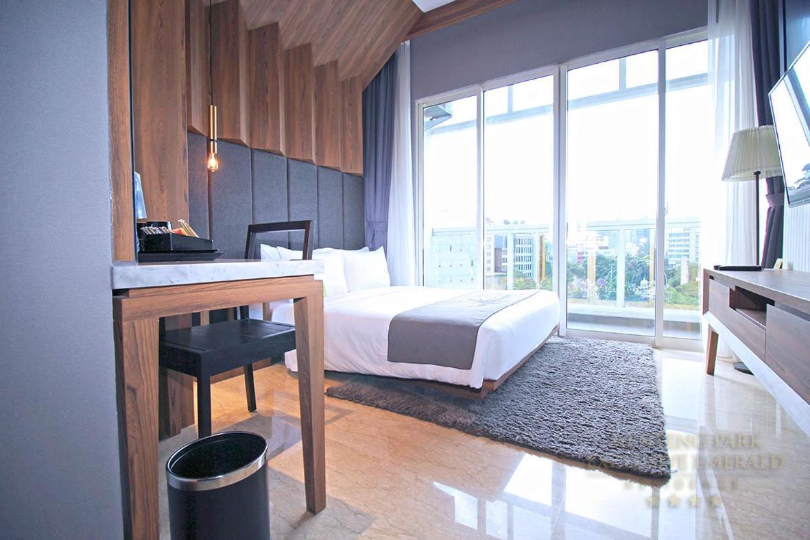 Menteng Park Exclusive Emerald Jakarta Exterior foto